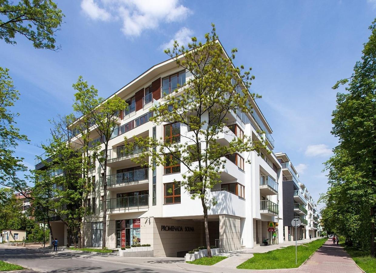 Apartament Solna 80 - Centrum Miasta Z Podziemnym Garazem Kielce Exterior foto
