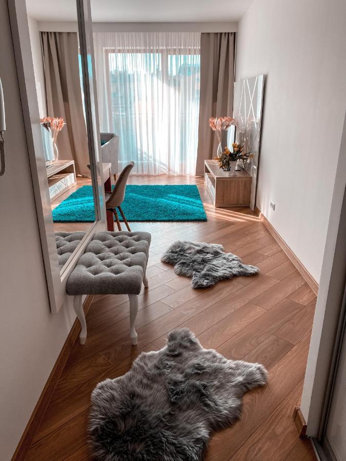 Apartament Solna 80 - Centrum Miasta Z Podziemnym Garazem Kielce Exterior foto